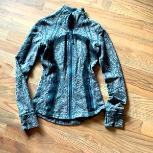 Lululemon Dark teal , black w white pattern